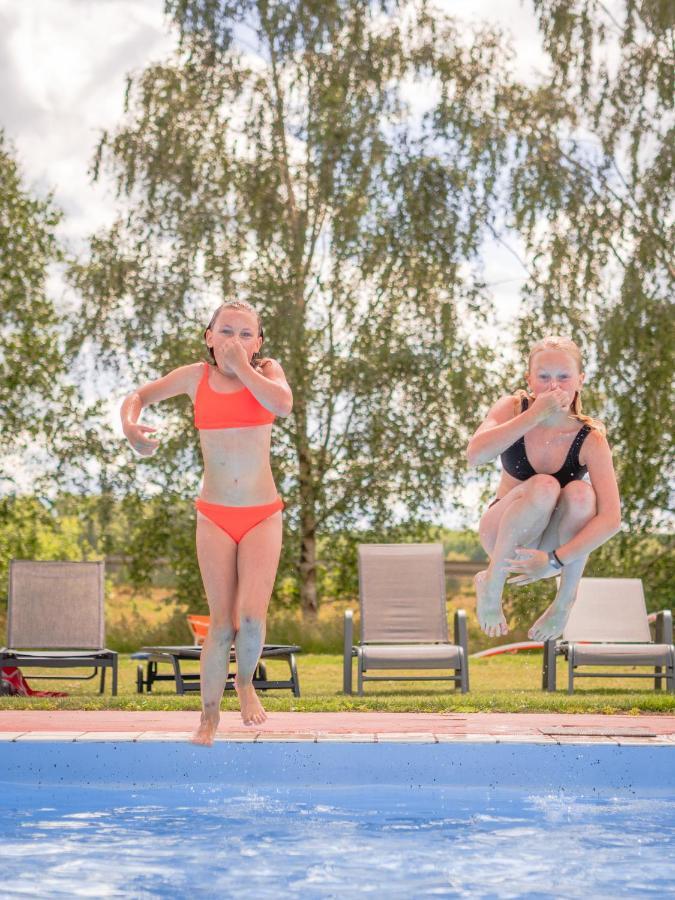 Bjoerkbackens Karaktaershotell Vimmerby Eksteriør bilde