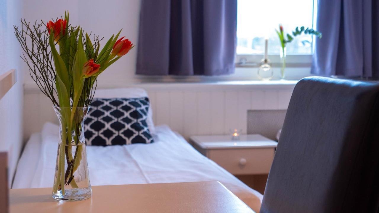 Bjoerkbackens Karaktaershotell Vimmerby Eksteriør bilde